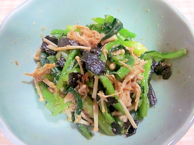 箸休めに～スチーマーで小松菜とエノキの海苔胡麻和え