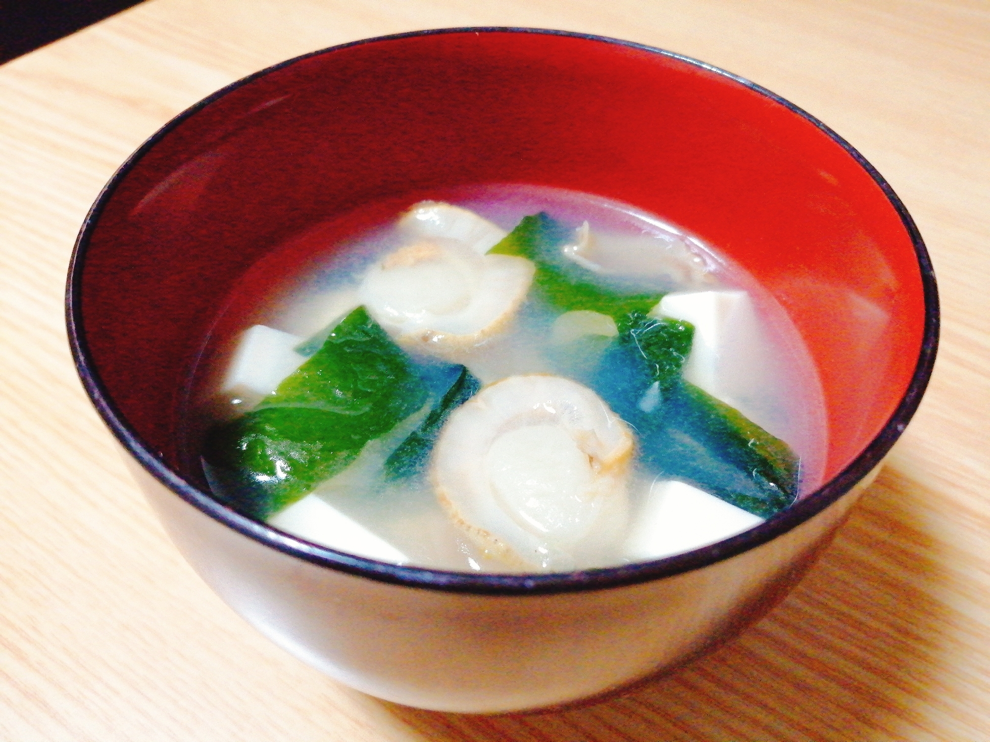 豆腐とホタテとわかめのスープ