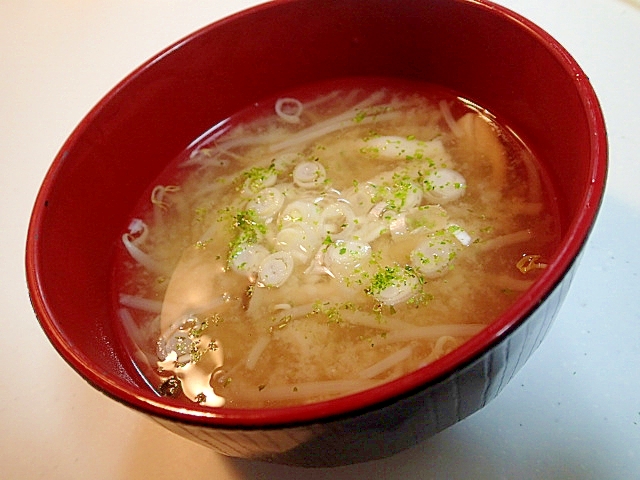 もやしとしめじの味噌汁