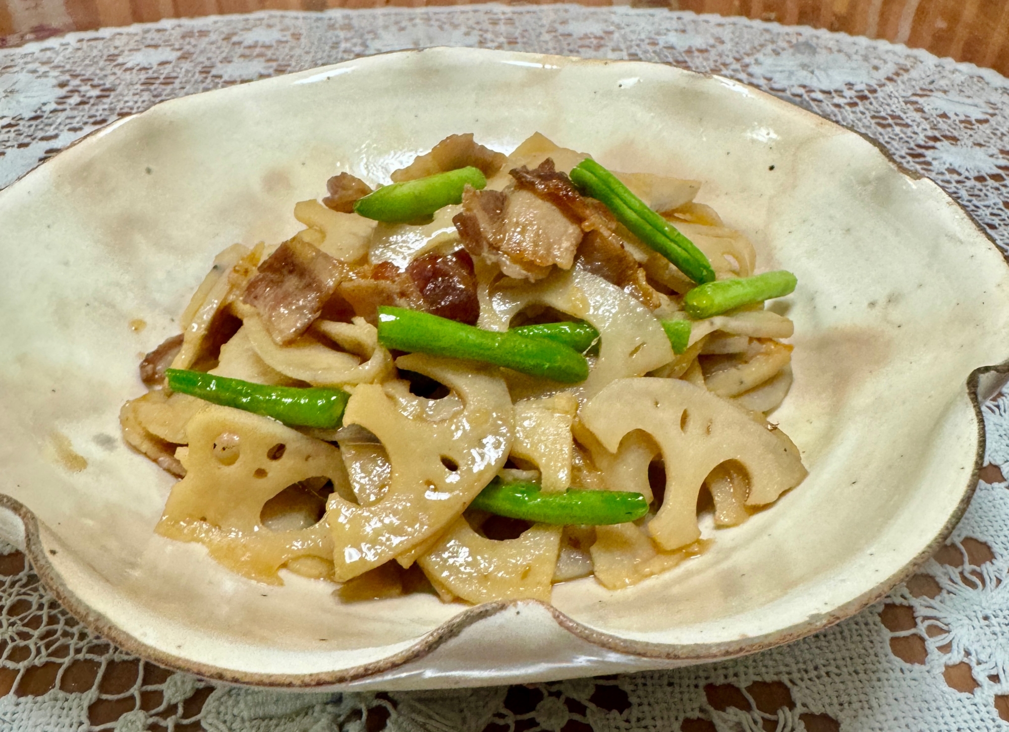 ご飯がすすむ！蓮根と豚バラ肉といんげん豆の☆甘辛煮