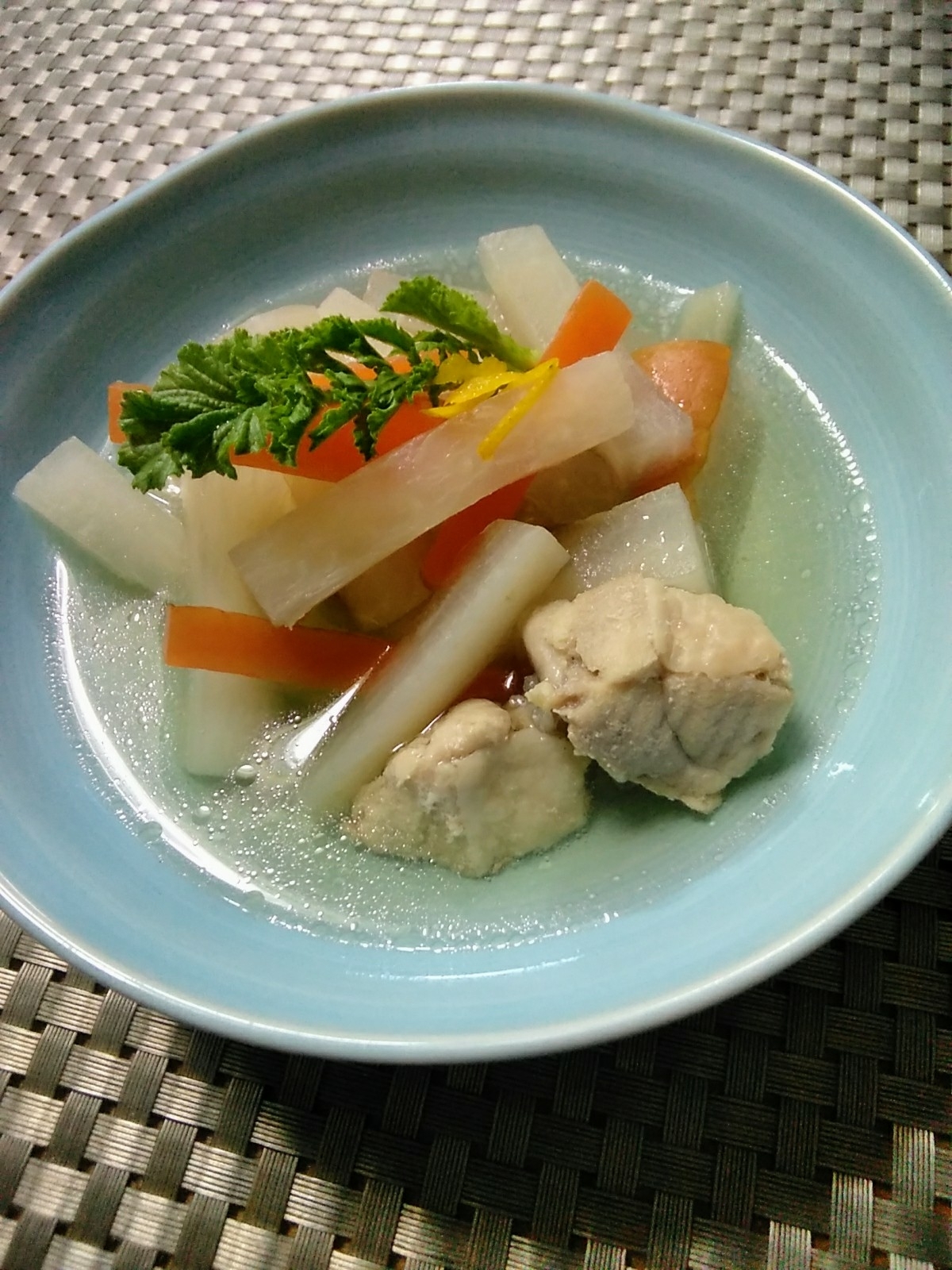 大根と鶏肉のほっこりスープ煮