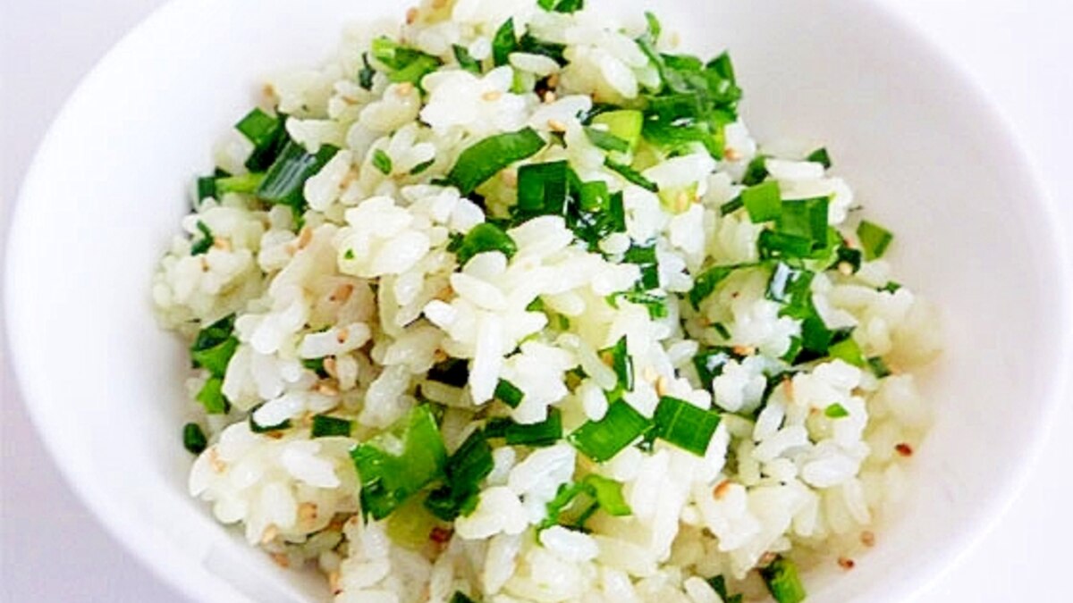 生にらと胡麻の混ぜご飯 レシピ 作り方 By Liqueur 楽天レシピ 生にらと胡麻の混ぜご飯 レシピ 作り方 By Liqueur 楽天レシピ