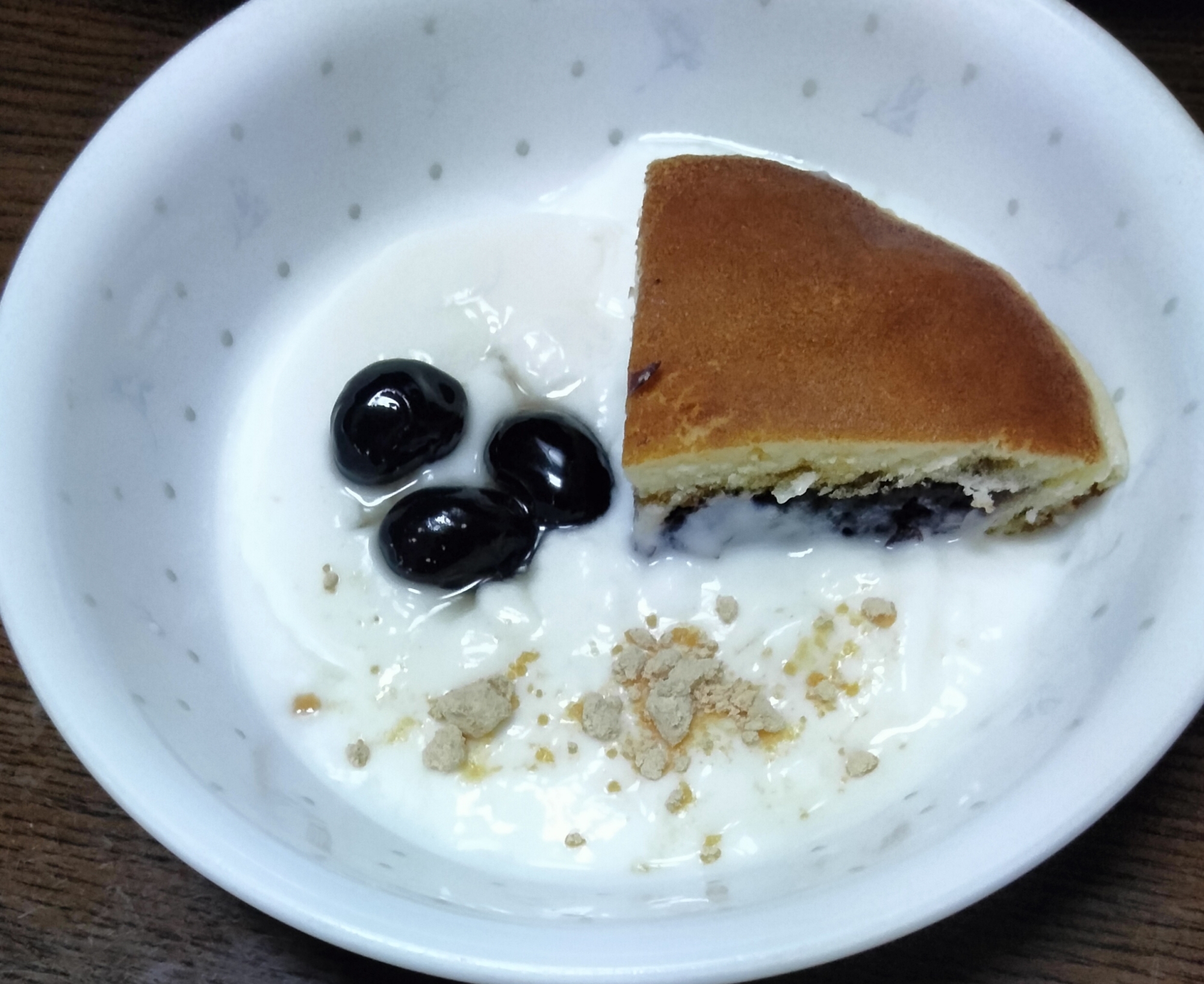 今日のヨーグルト♡和菓子&黒豆 きな粉かけて