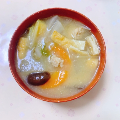 素朴！野菜ときのこの豚汁