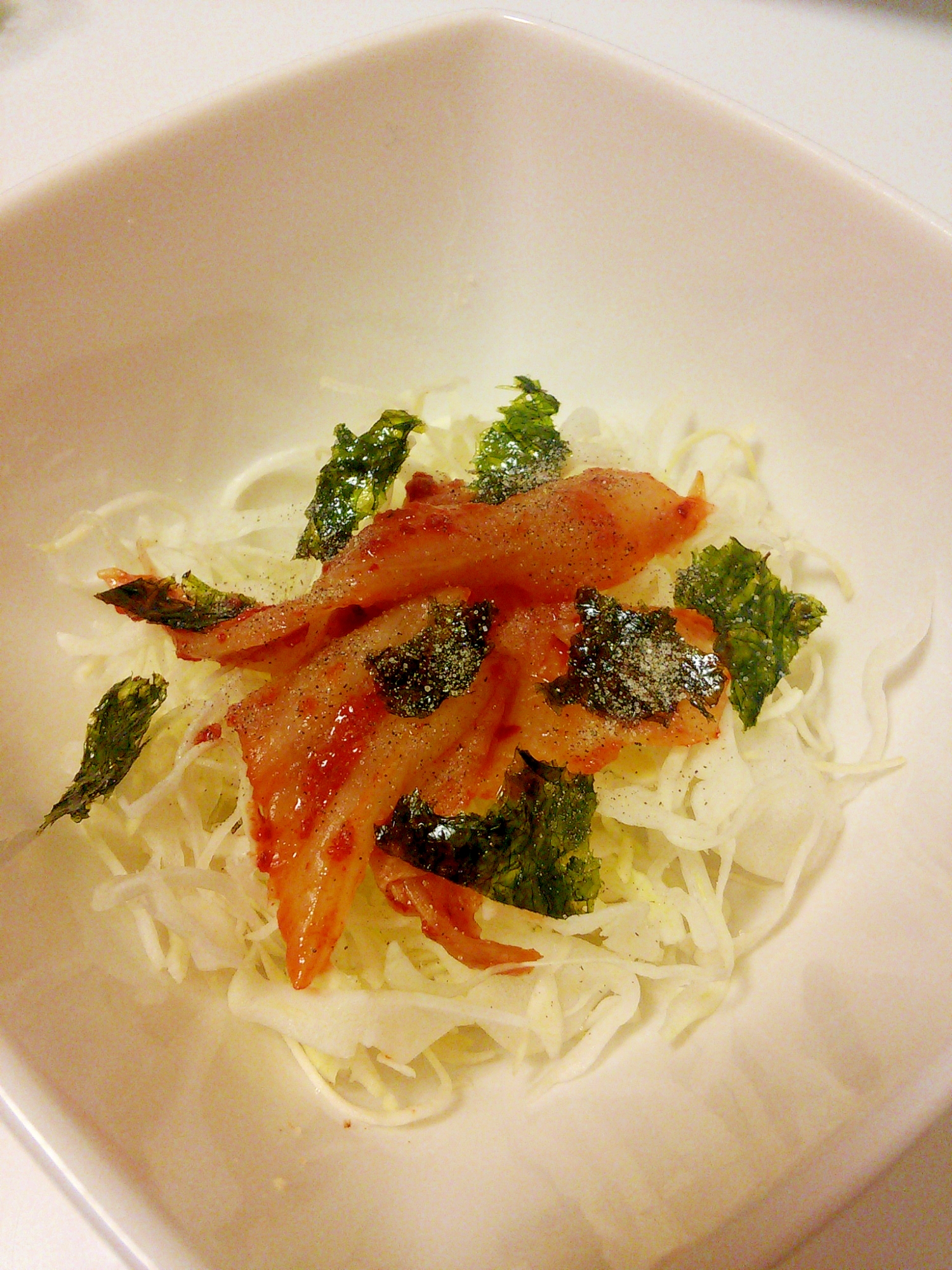 ヘルシー★キャベツと白菜キムチと韓国海苔のサラダ