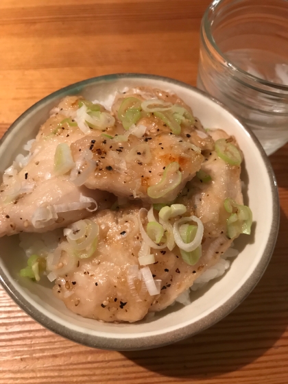 あっさりだけどご飯に合いますね〜。プチ丼にして食べました。もちろんお代わりしてます。