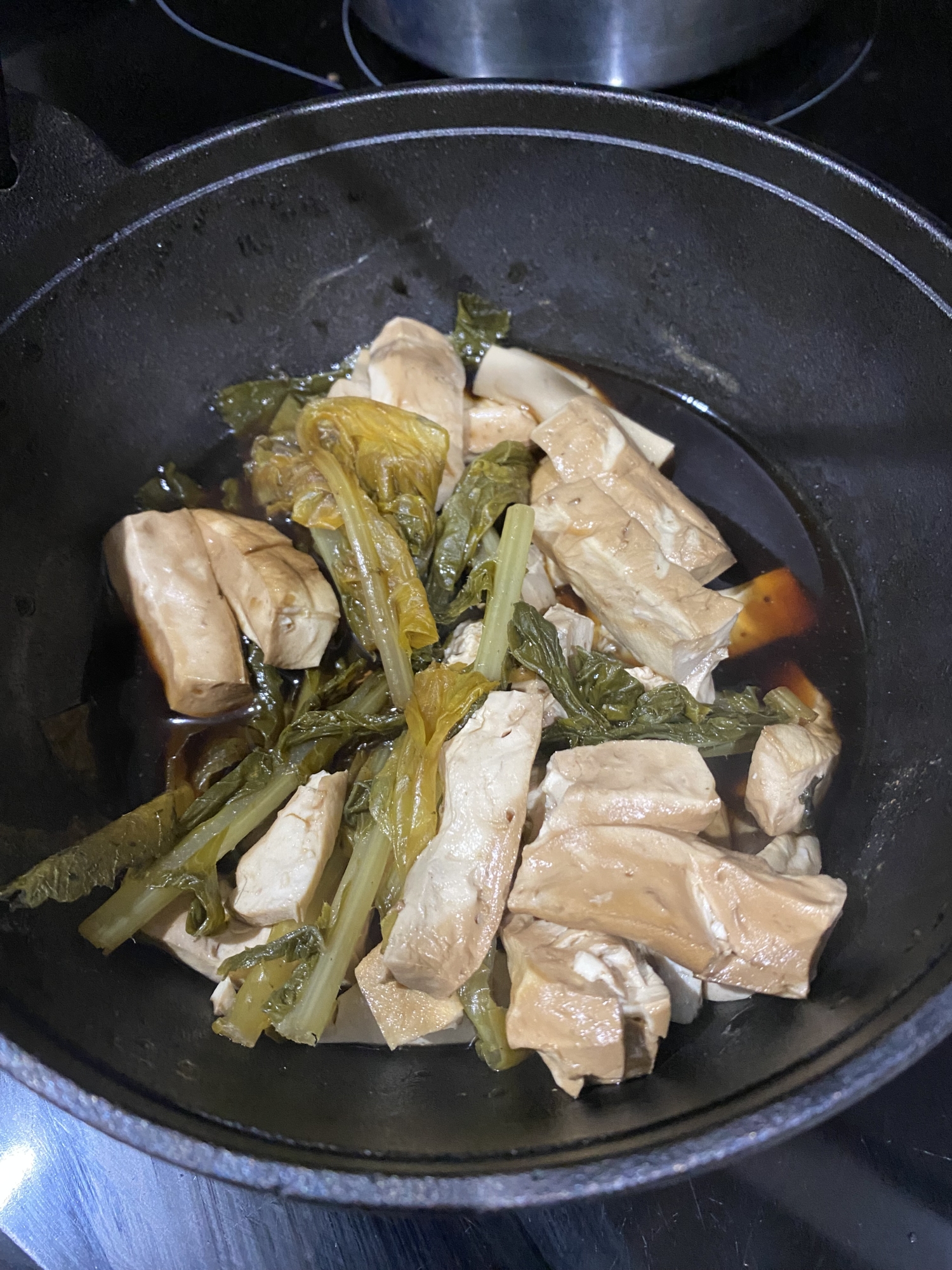 豆腐と大根の間引き菜で簡単煮物