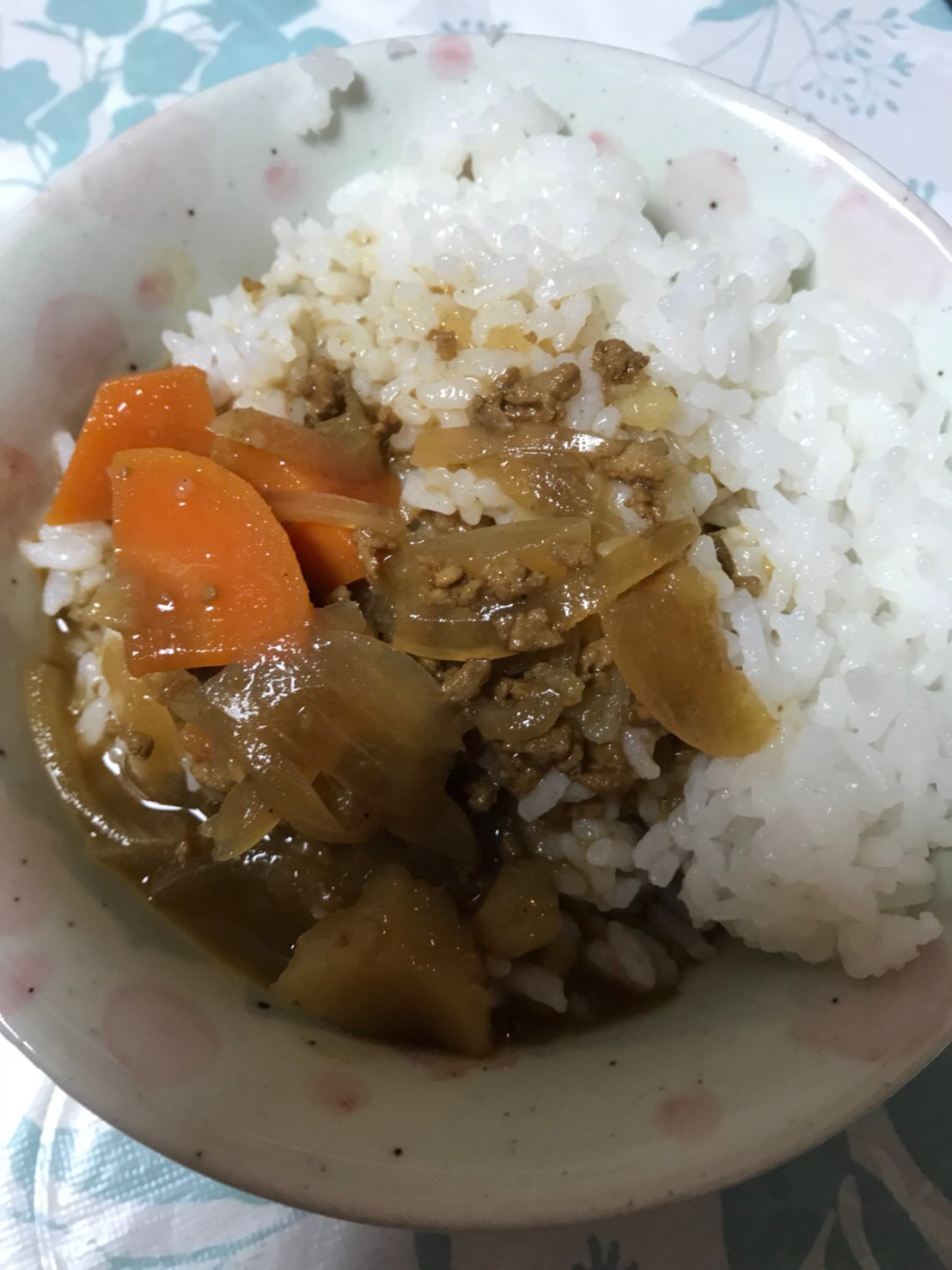 合挽きミンチと玉葱のカレーライス(*'ω'*)