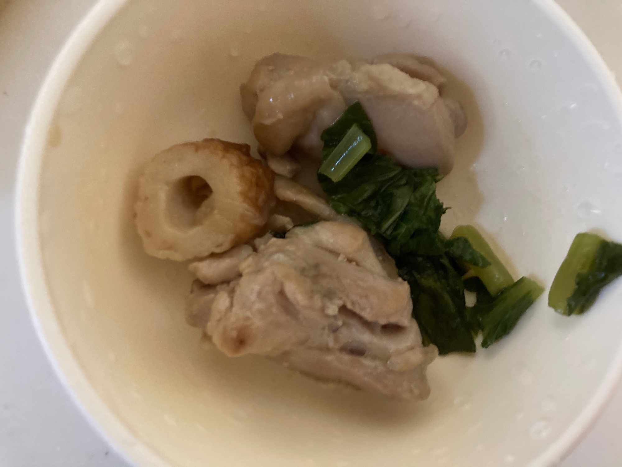 幼児食(^^) 鶏肉とちくわと小松菜炒め