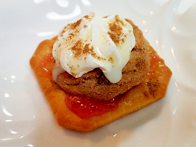 ピーチメルバとチョコチップクッキーの焼きクラッカー