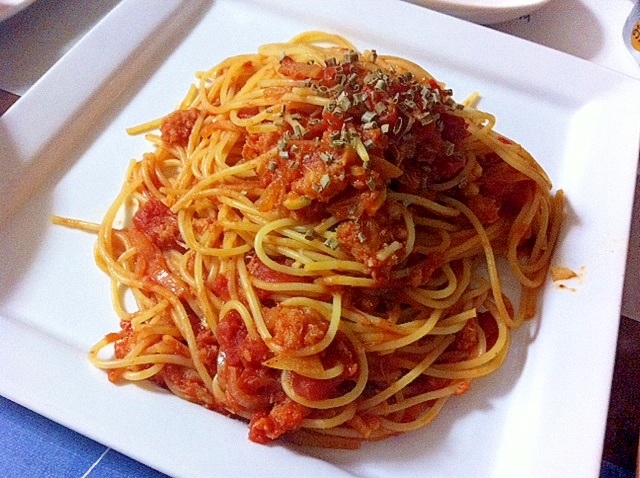 簡単だけど豪華♪カニトマトパスタ