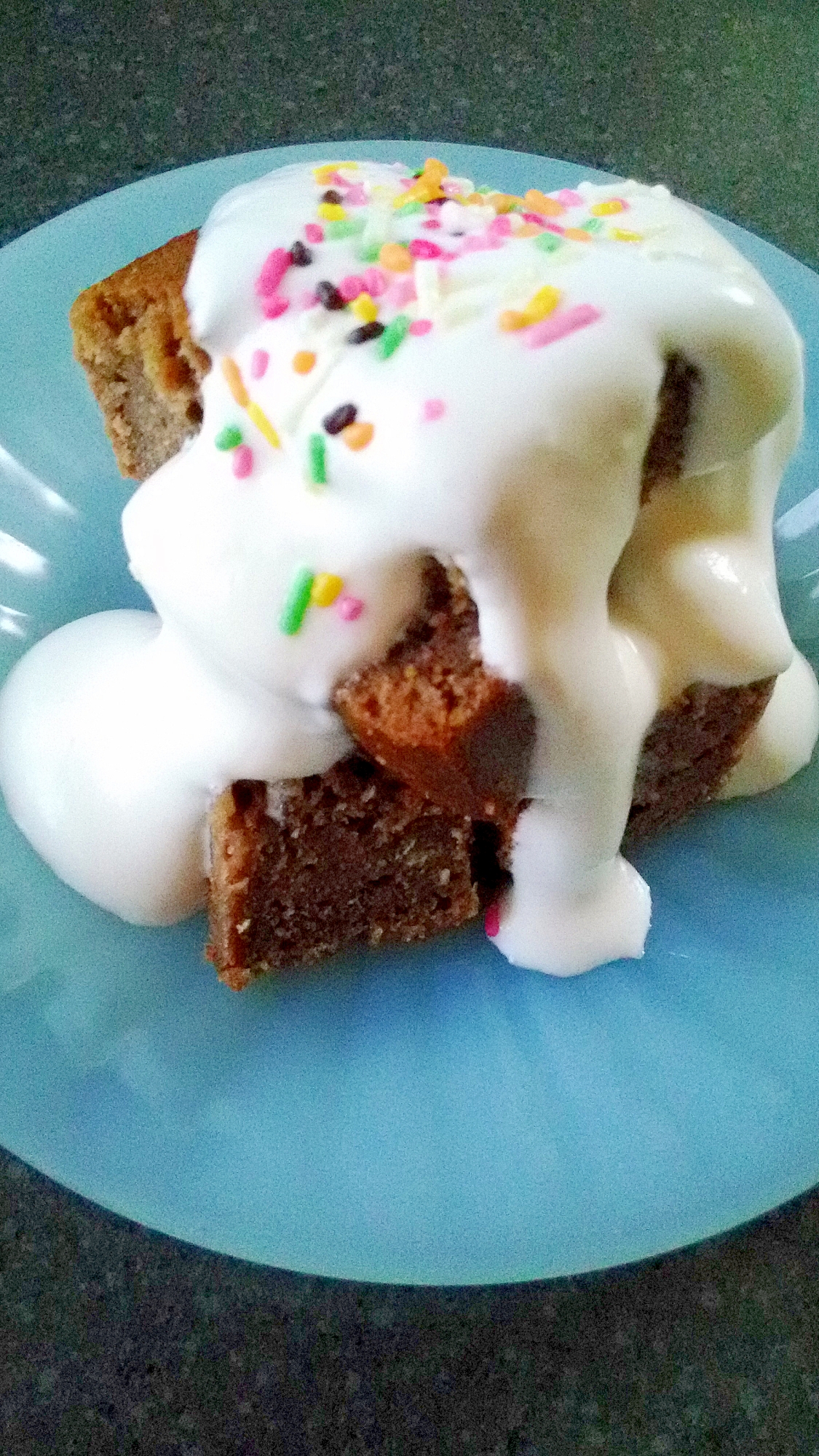 練乳入りホイップでネイキッドスタイルケーキ レシピ 作り方 By Kcoloko 楽天レシピ