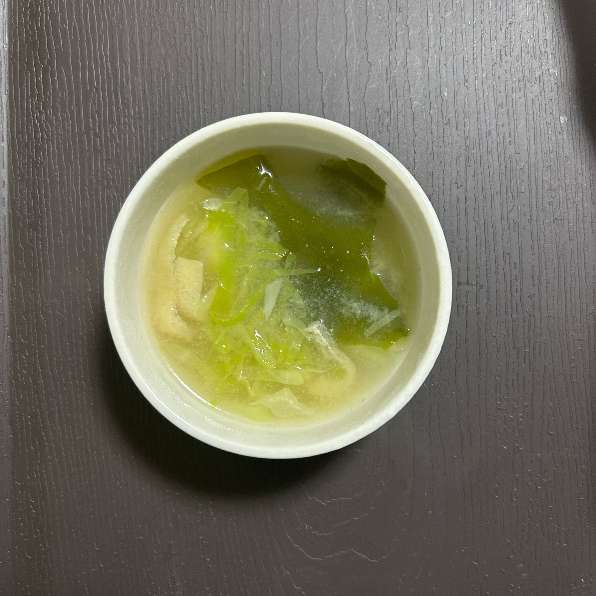 味噌汁♡千切りキャベツ・わかめ・油揚げ