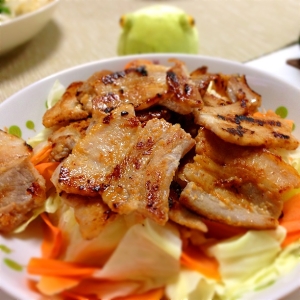 焼肉用の豚肉で★豚の塩麹漬け