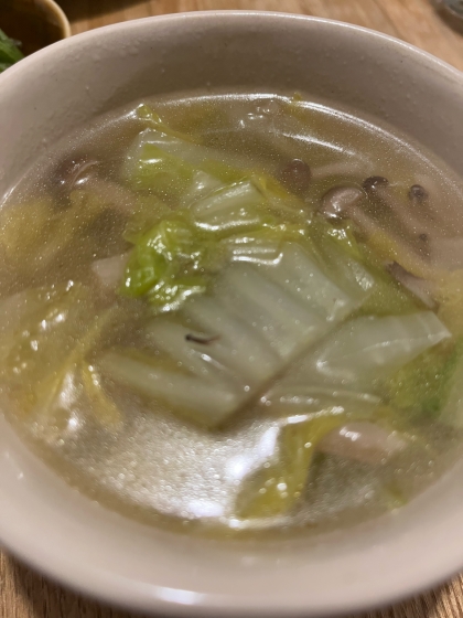 野菜の甘さを実感！白菜とにんじんのとろみ中華スープ