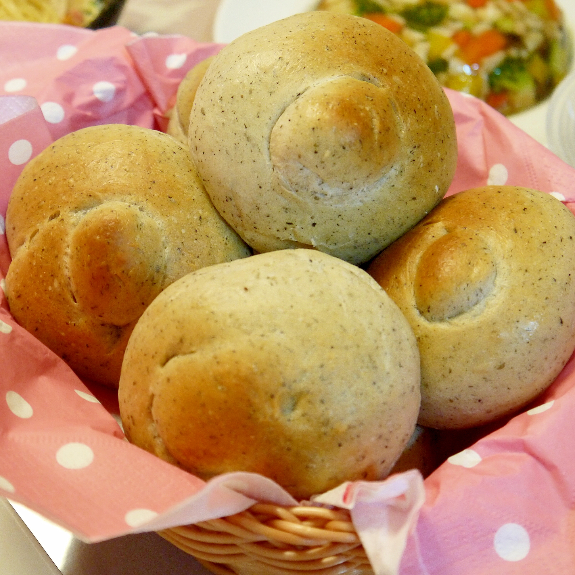 くろ胡麻パン(ワンノット)