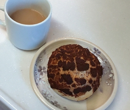 おやつに、パン屋さんのチョコフランスパンとコーヒーで癒されました✨おうちカフェの幸せな時間ありがとうございます♥️
今日もWレポ、大感謝です(*´∇｀)ﾉ