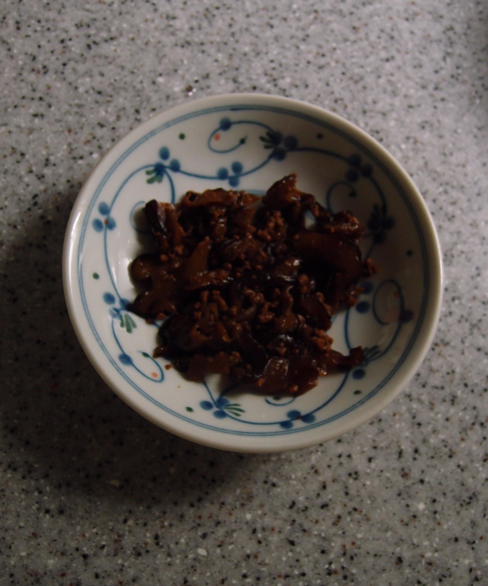 椎茸とミンチの甜麺醤炒め
