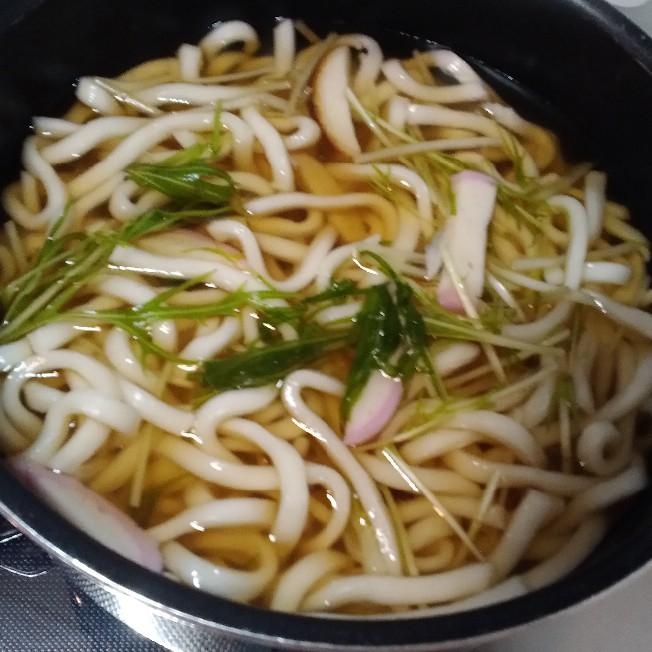 水菜と蒲鉾のうどん