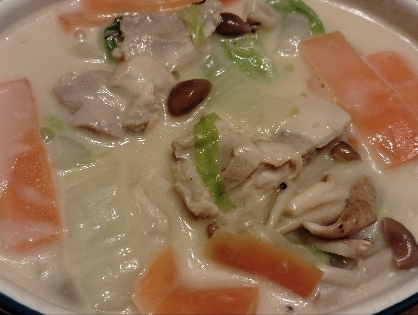 牛乳でカルシウムプラス　クリームシチュー