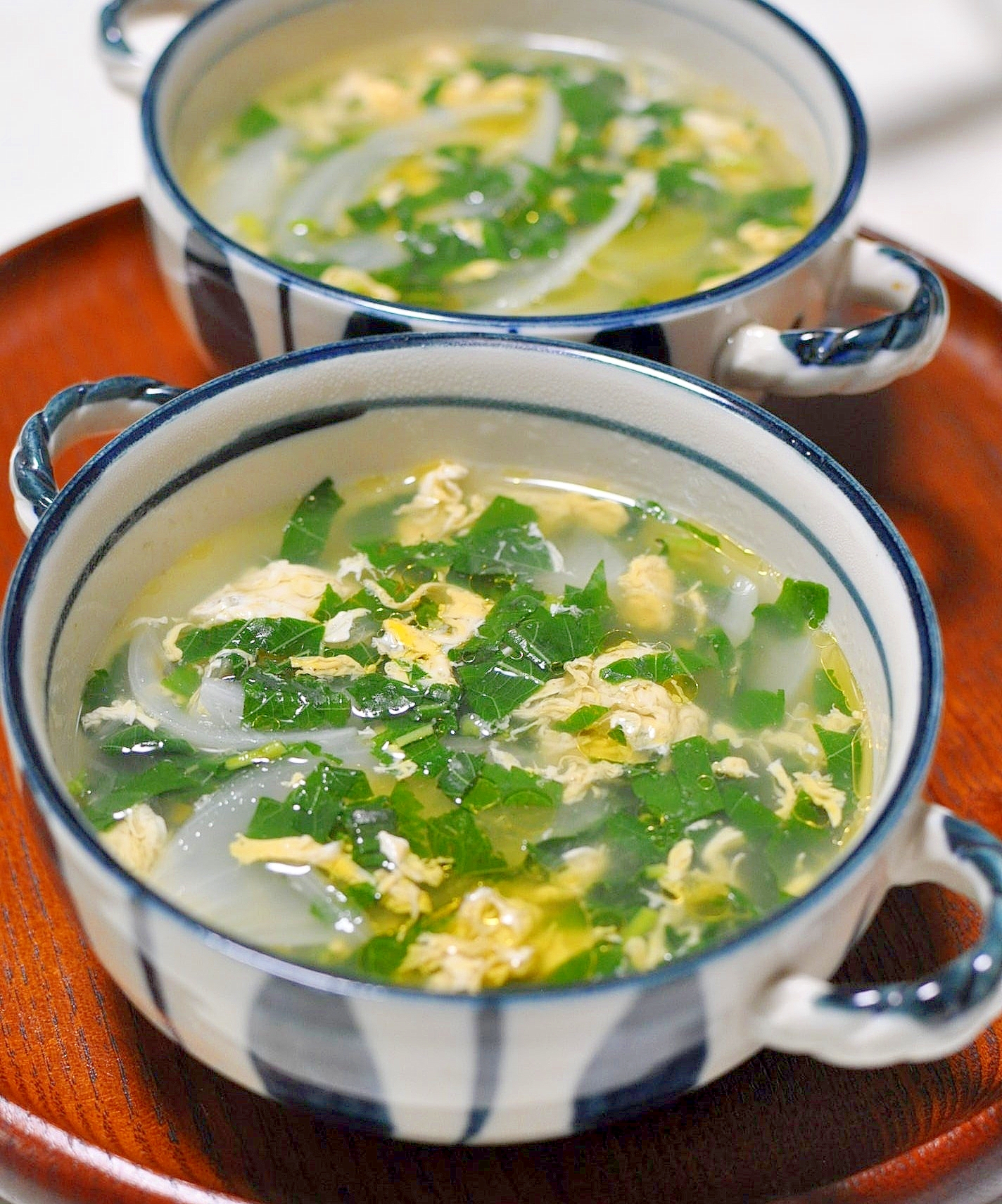 モロヘイヤと玉ねぎの卵スープ