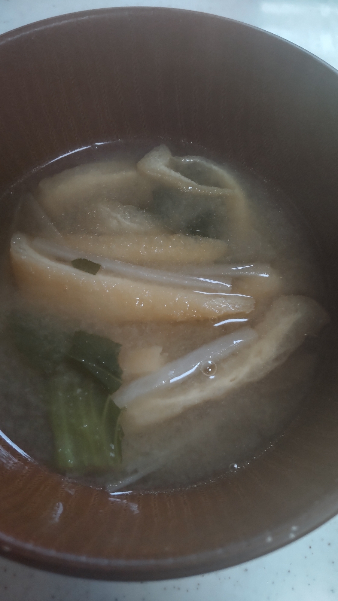 チンゲン菜と大根の皮と油揚げのお味噌汁