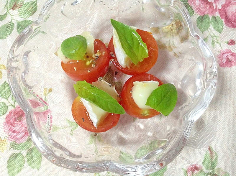 気分はイタリアン〜♡ミニトマトとカマンベールの小鉢