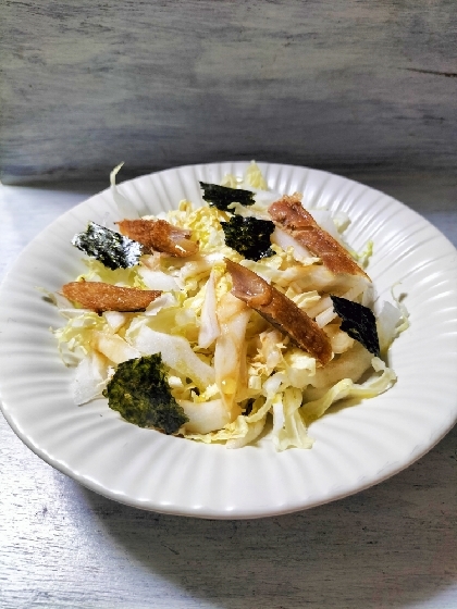 きょうはこちら♬さんまの代わりにホッケで作ってみました❣白菜と海苔と焼き魚こんなに合うなんて(⁠｡⁠☬⁠０⁠☬⁠｡⁠)美味しいレシピ感謝です❤