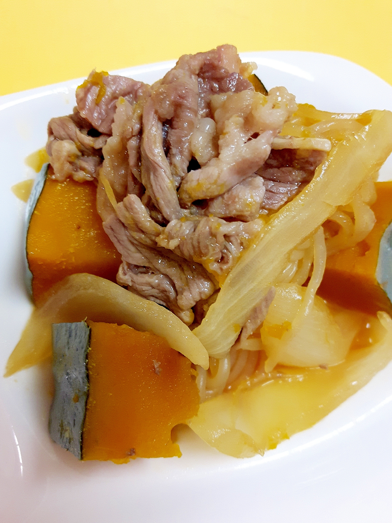 電子レンジで めんつゆで簡単 肉かぼちゃ レシピ 作り方 By Acchan66 楽天レシピ