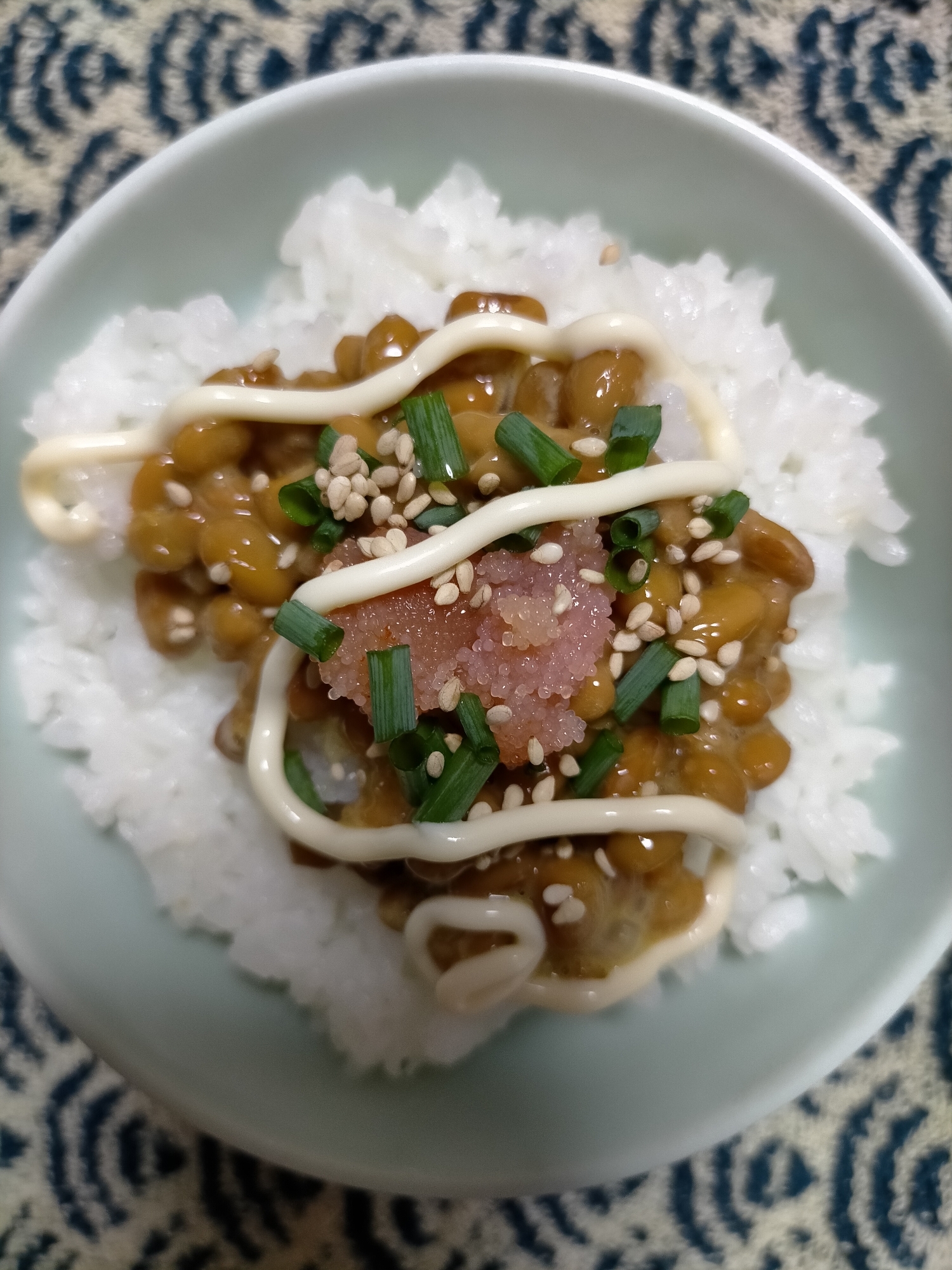 辛子明太子とねぎとごまの納豆ご飯