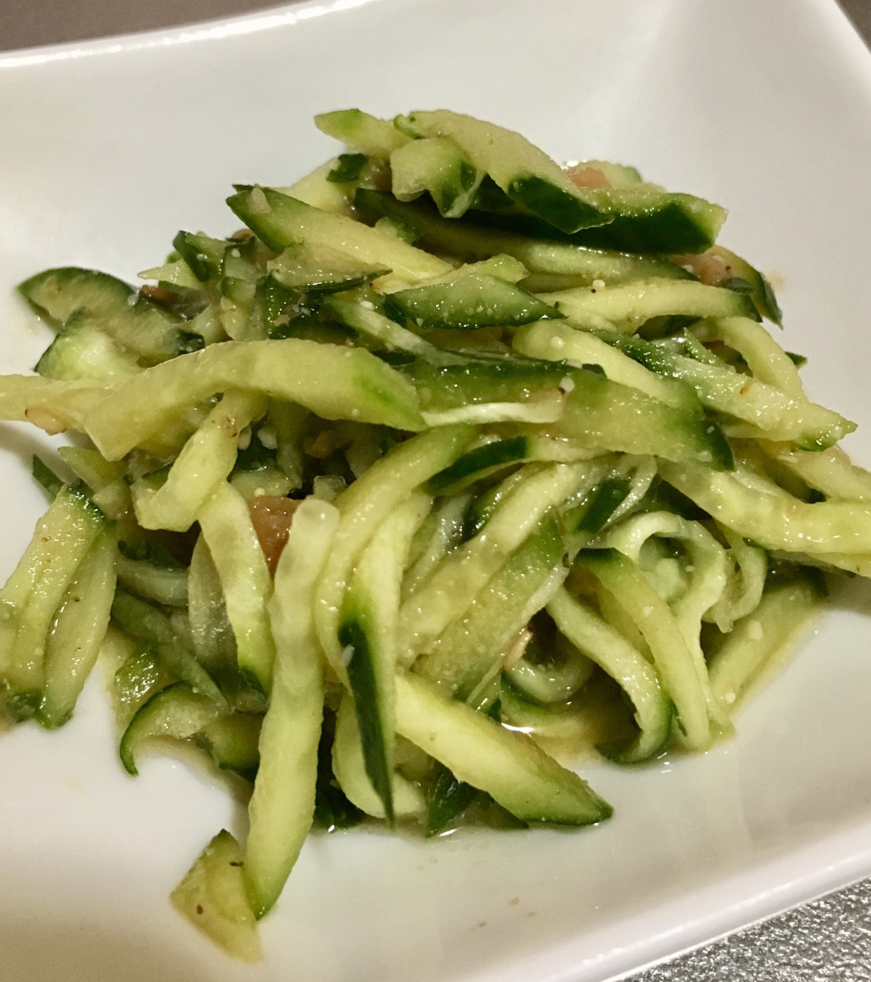 きゅうりと梅干しの酢の物