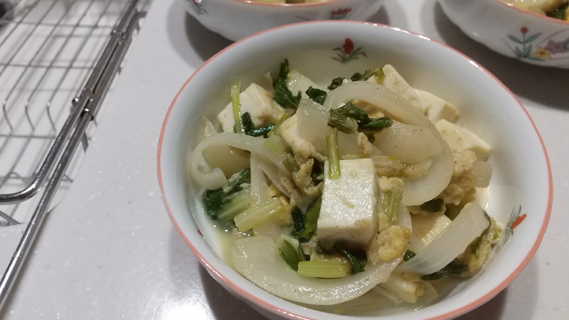 簡単に副菜！セロリの葉とお豆腐チャンプルー