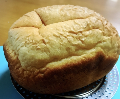 久々にホームベーカリー使って食パン作り！
お豆腐と豆乳があったので良かったです(^^)
明日の朝に頂きます！