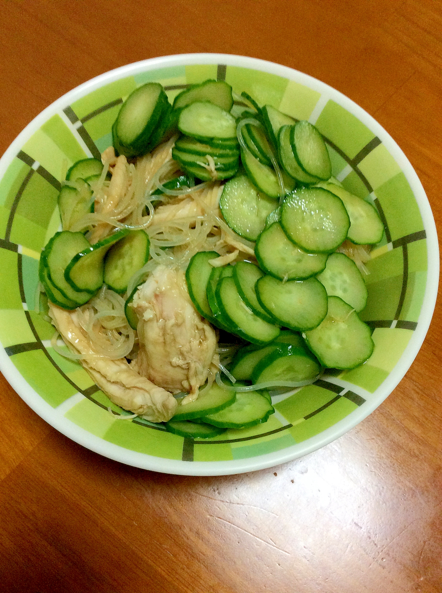 きゅうり春雨胸肉酒蒸しごま油和え