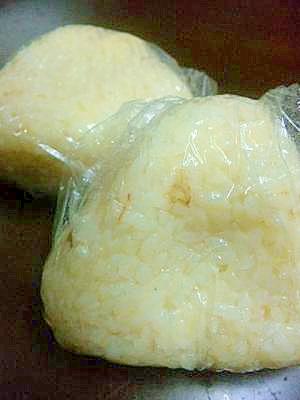 アレンジ自在！チーズおにぎり