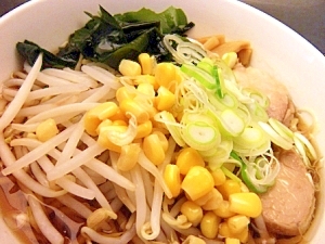 とうきび&モヤシのバター醤油ラーメン