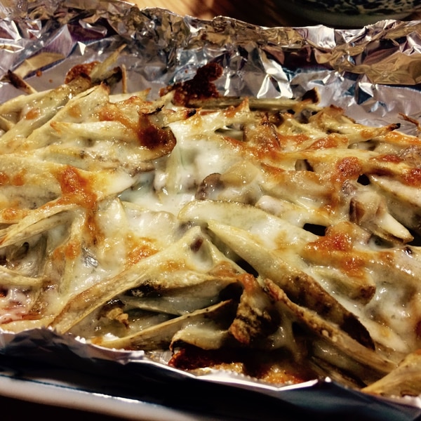 ガサツ料理 ごぼうといぶりがっこのチーズ焼き レシピ 作り方 By 水酉 楽天レシピ ガサツ料理 ごぼうといぶりがっこのチーズ焼き レシピ 作り方 By 水酉 楽天レシピ