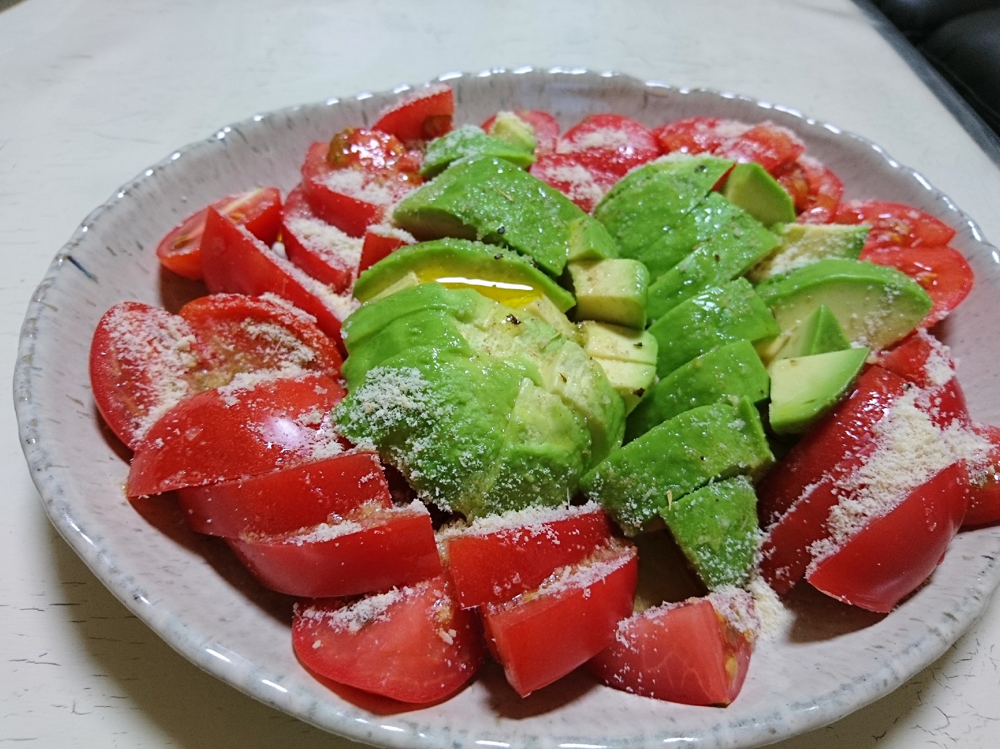 アボカド&トマトサラダ