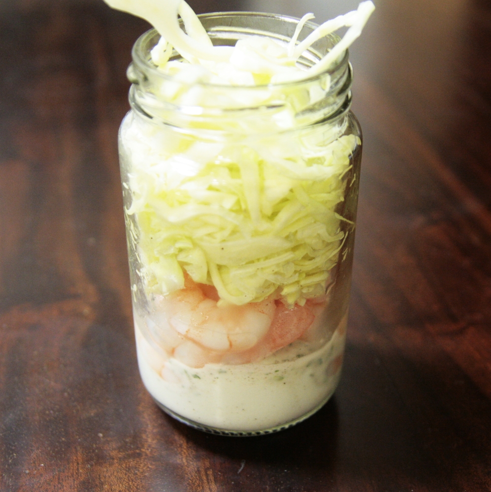 ヨーグルトでさっぱり!えびのコールスローサラダ