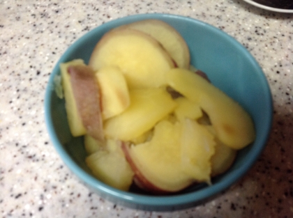 りんごとサツマイモ煮