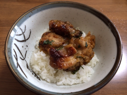 丼にしてみました！
おいしかったです^_^お肉も柔らかかった(^○^)