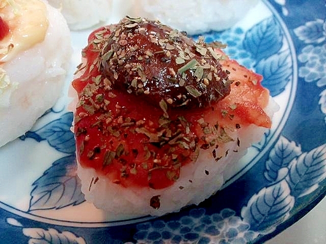 ケチャップで　ミートボールの焼おにぎり