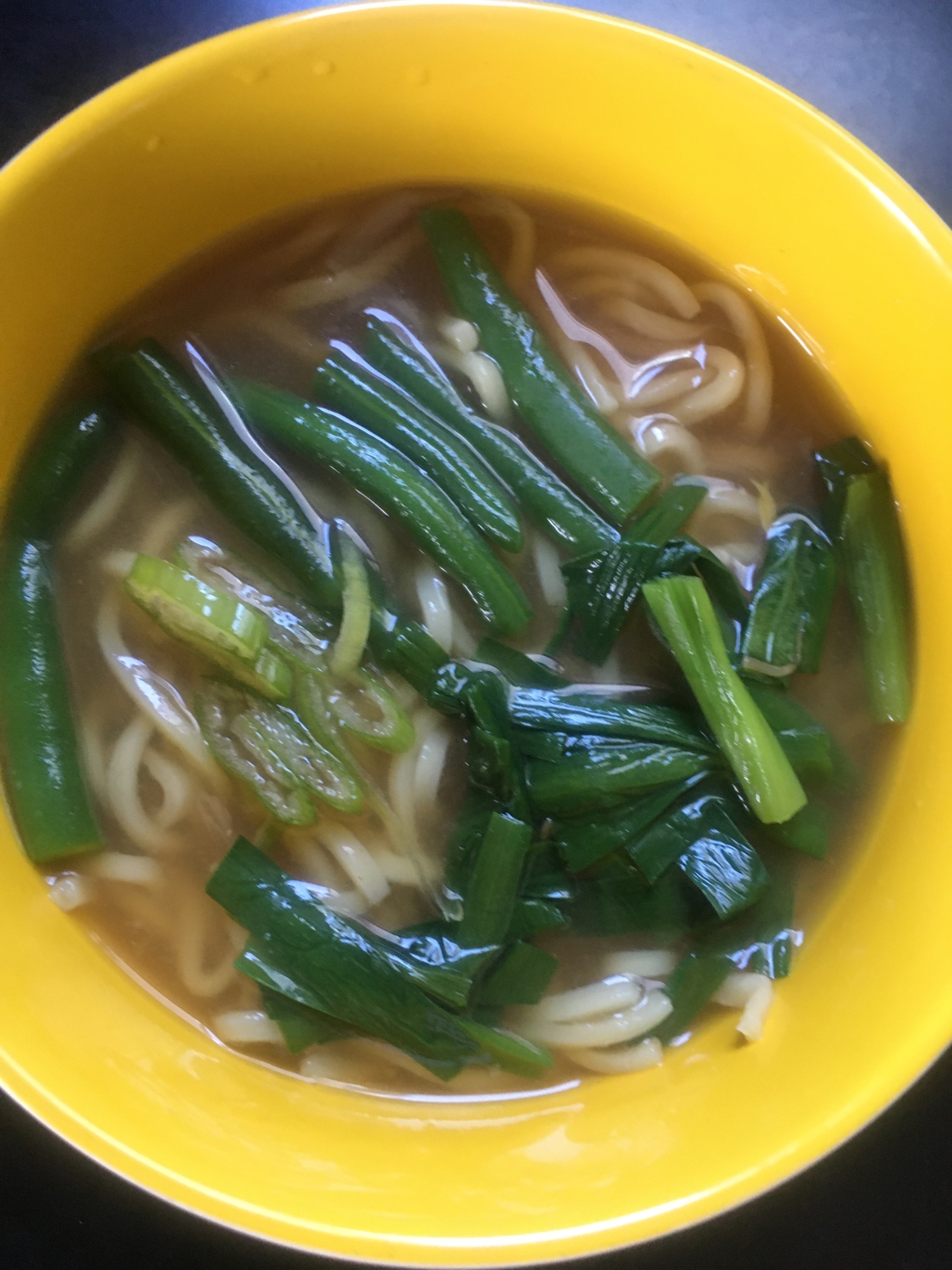 ニラとインゲンの醤油ラーメン