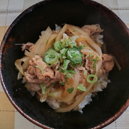 めんつゆで簡単☆豚丼