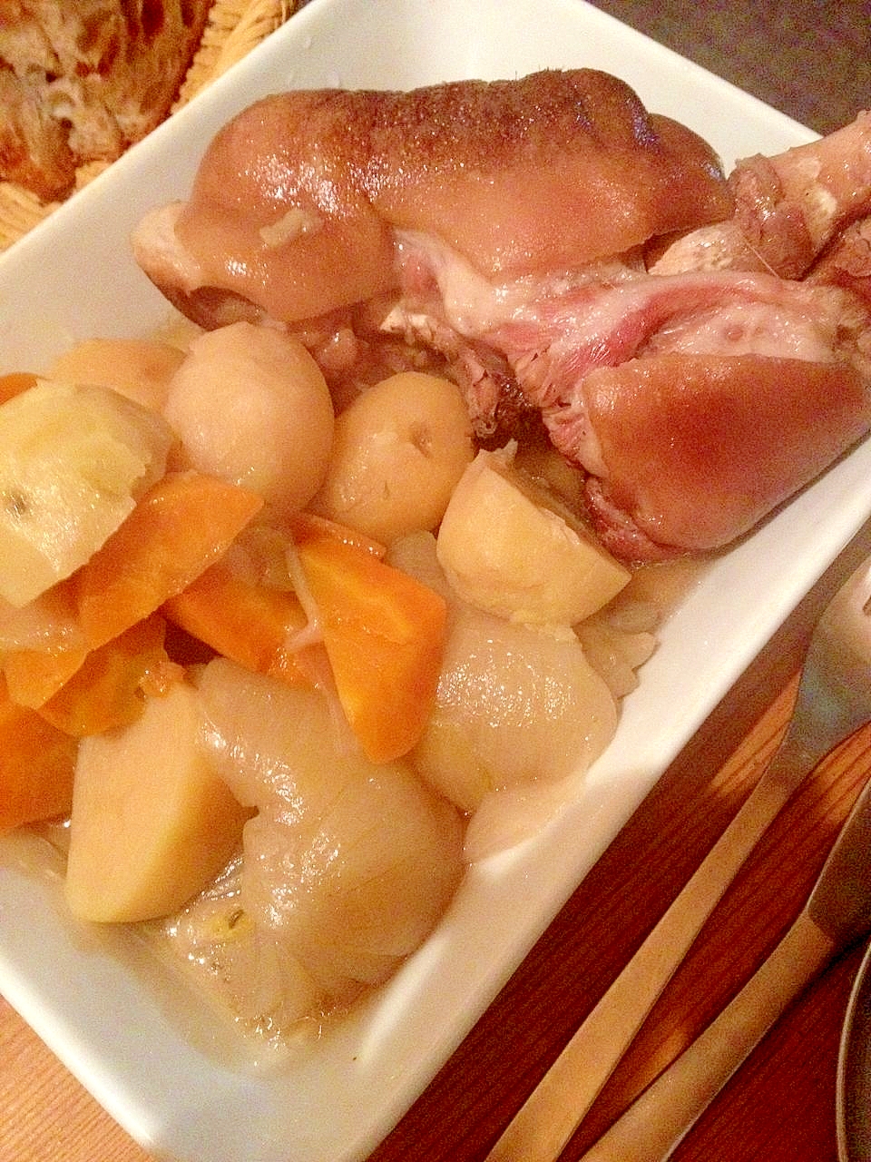 ドイツ料理 アイスバインを圧力鍋レシピで