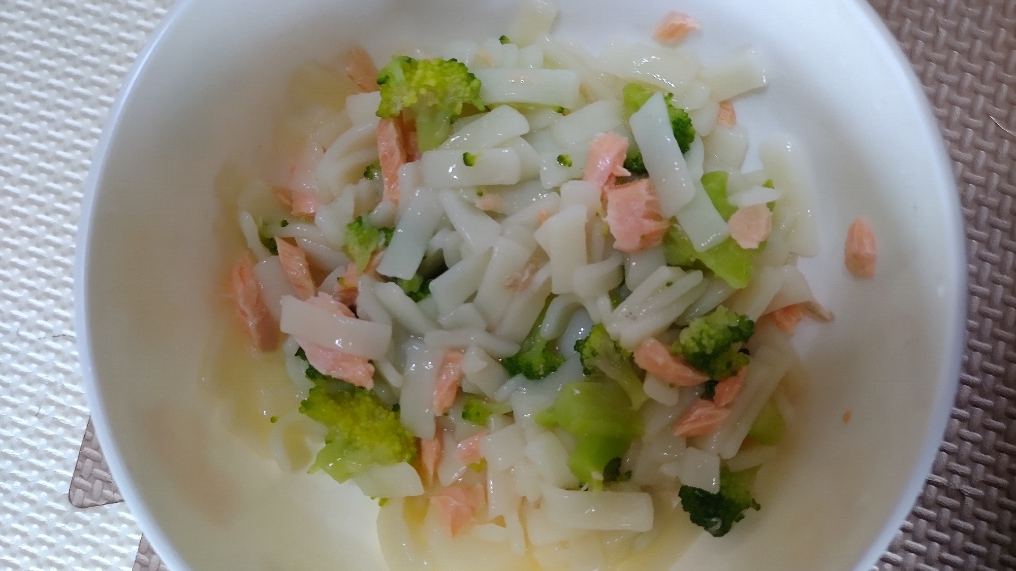 【離乳食後期】サーモンうどん