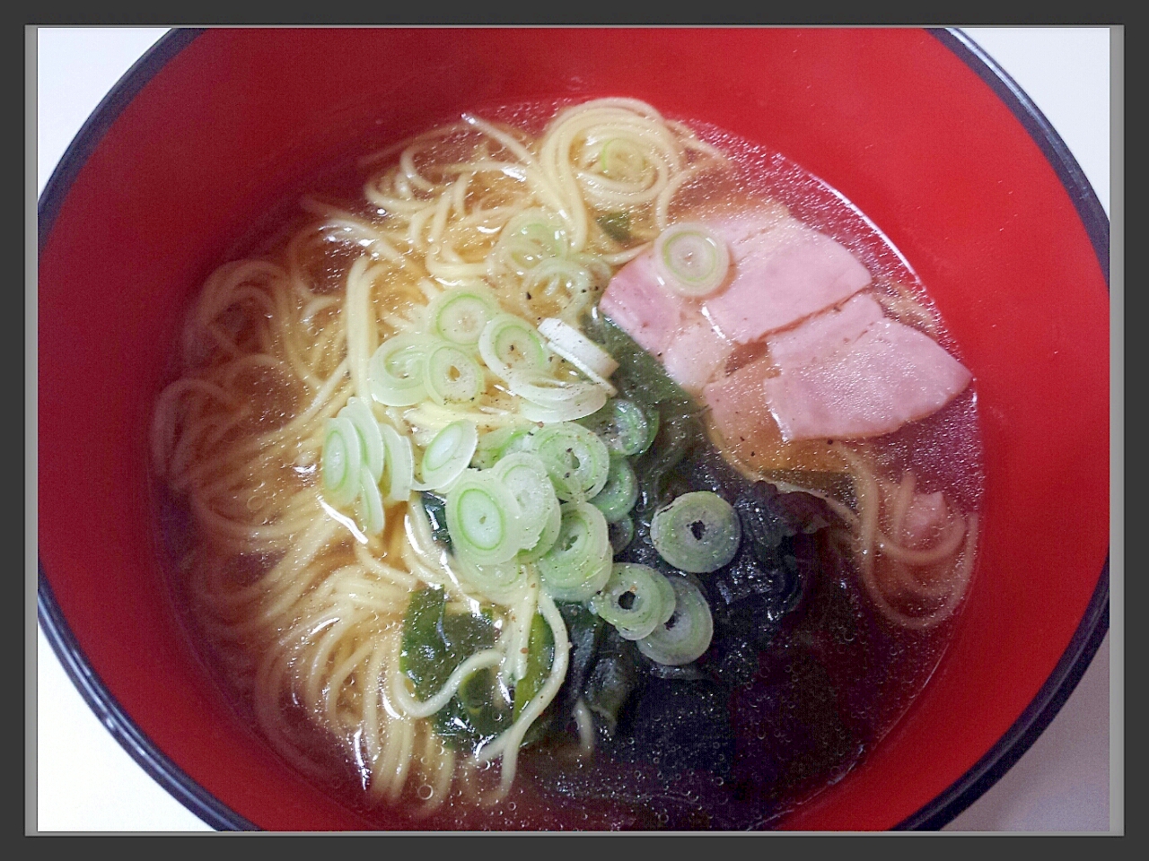 ベーコンで醤油ラーメン