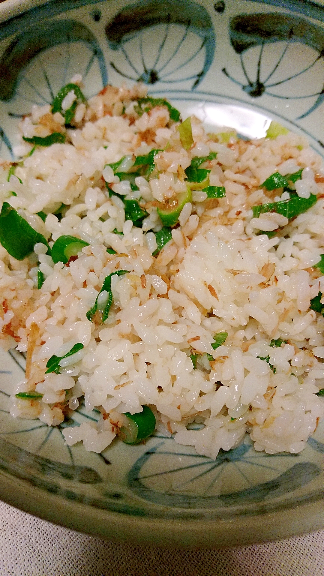 【米料理】ネギの青い部分と鰹節でチャーハン