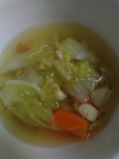 白菜と大豆の塩スープ