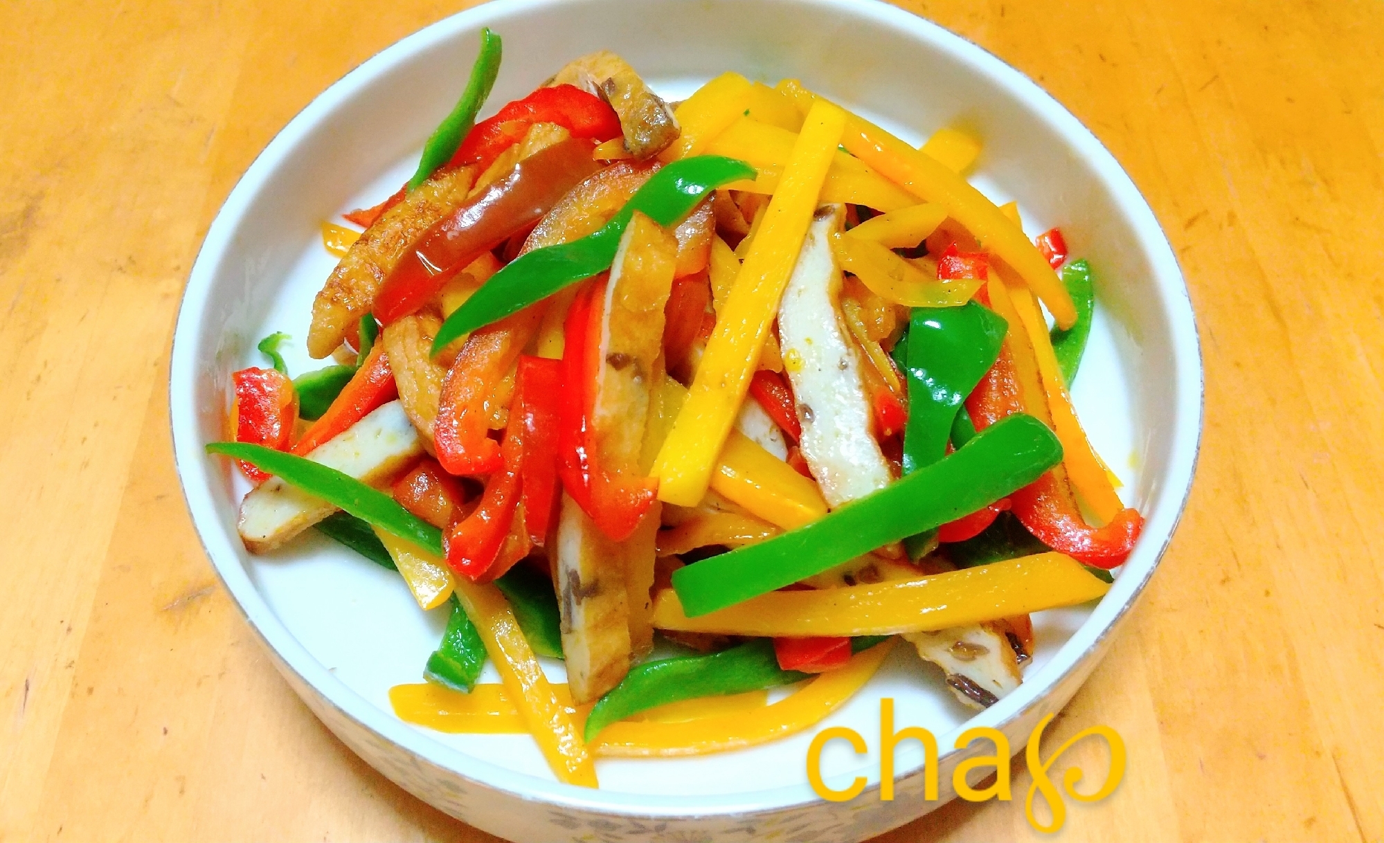 主役はコリンキー!さつま揚げとパプリカの炒めもの